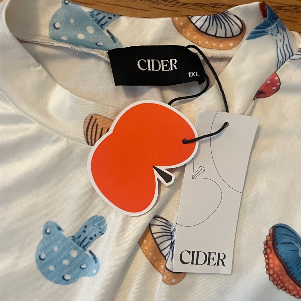 Cider Whimsical Mushroom Print Top - Picture 2 of 2